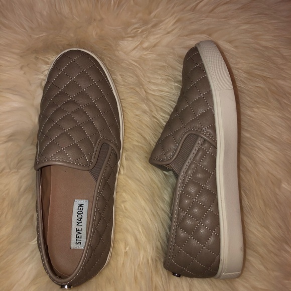 Steve Madden Shoes - Steve Madden flats